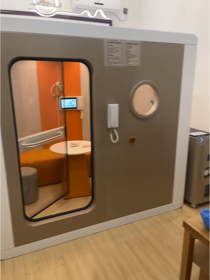 Real photos of a hyperbaric oxygen chamber